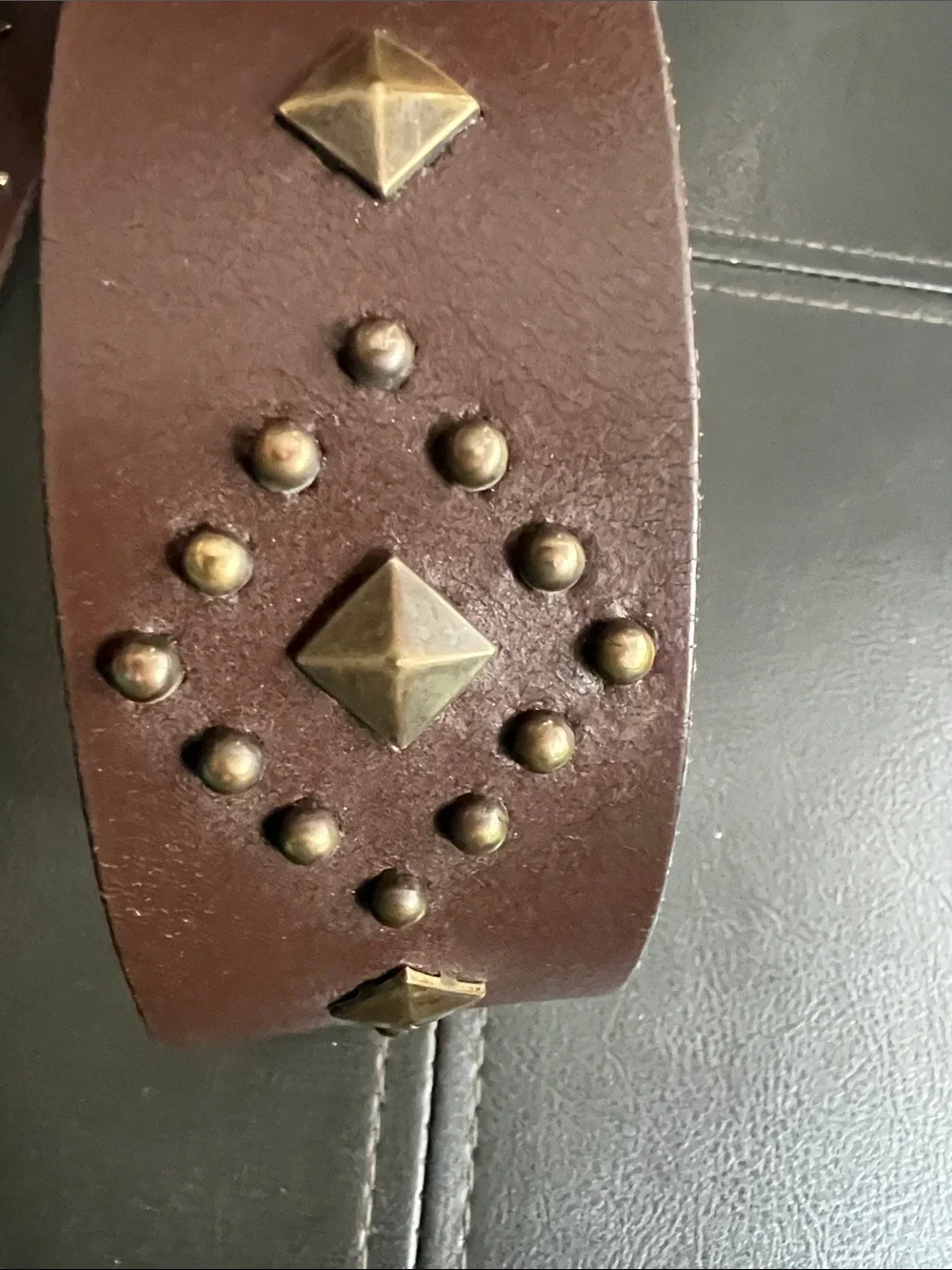 GAP 1990s Brown Leather Made in USA Studded Belt with Brass Accents Medium